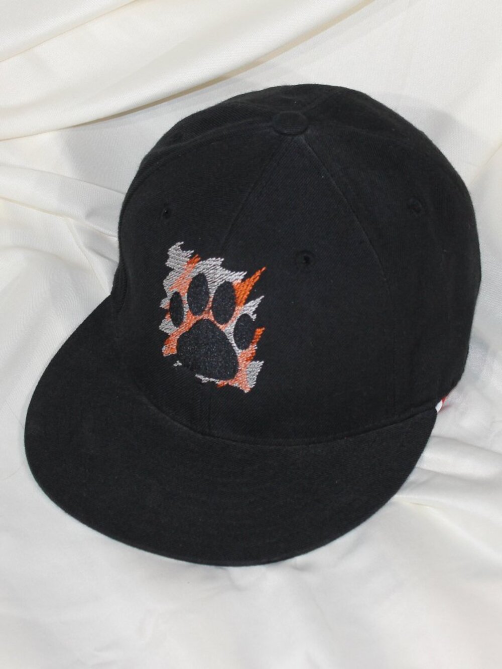 Lids Paw Print "Deutsch" Baseball Cap - Size 7 1/8